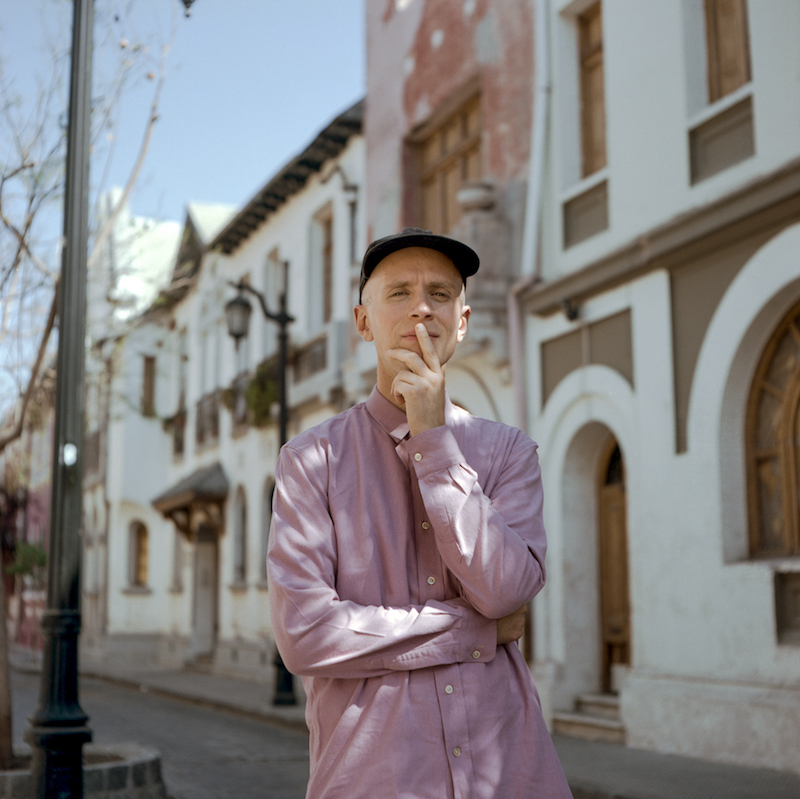 Jens Lekman (Photo by Carlo Molina)